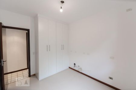 Apartamento à venda com 140m², 5 quartos e 2 vagasQuarto 2