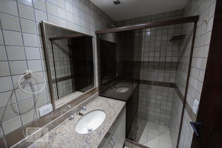 Apartamento à venda com 140m², 5 quartos e 2 vagasBanheiro social