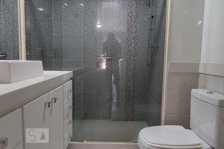 Apartamento para alugar com 140m², 4 quartos e 2 vagas Apartamento para alugar com 140m², 4 quartos e 2 vagasBanheiro da Suíte 01