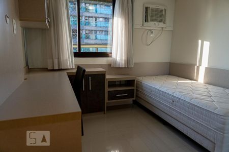 Apartamento para alugar com 140m², 4 quartos e 2 vagas Apartamento para alugar com 140m², 4 quartos e 2 vagasQuarto 01