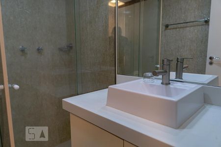 Apartamento para alugar com 140m², 4 quartos e 2 vagas Apartamento para alugar com 140m², 4 quartos e 2 vagasBanheiro Social