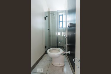 BANHEIRO SUÍTE  de apartamento para alugar com 2 quartos, 77m² em Sion, Belo Horizonte