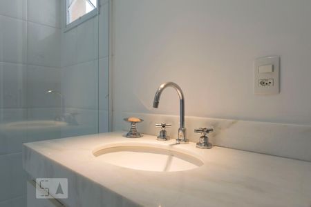 Banheiro social (Torneira) de apartamento para alugar com 3 quartos, 120m² em Jardim da Saúde, São Paulo