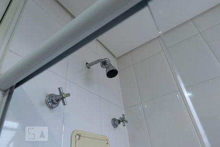 Banheiro social (Chuveiro) de apartamento para alugar com 3 quartos, 120m² em Jardim da Saúde, São Paulo