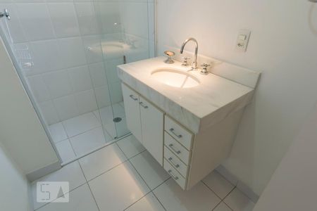 Banheiro social de apartamento para alugar com 3 quartos, 120m² em Jardim da Saúde, São Paulo