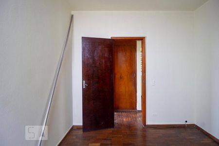 Quarto de apartamento para alugar com 3 quartos, 100m² em Alto Barroca, Belo Horizonte