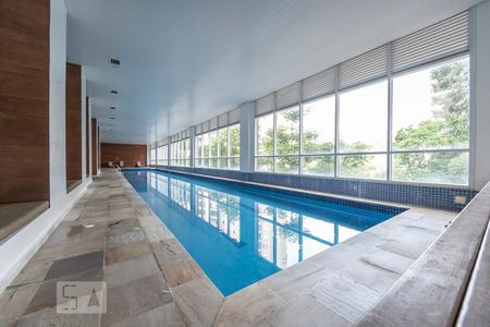 Apartamento à venda com 150m², 4 quartos e 2 vagas Apartamento à venda com 150m², 4 quartos e 2 vagasPiscina coberta