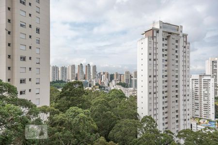 Apartamento à venda com 150m², 4 quartos e 2 vagas Apartamento à venda com 150m², 4 quartos e 2 vagasVista da Suíte 2