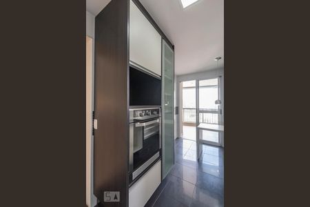 Apartamento à venda com 150m², 4 quartos e 2 vagas Apartamento à venda com 150m², 4 quartos e 2 vagasCozinha