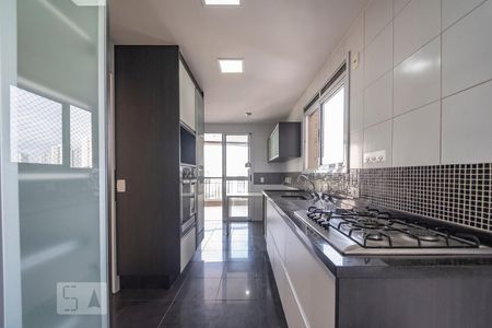 Apartamento à venda com 150m², 4 quartos e 2 vagas Apartamento à venda com 150m², 4 quartos e 2 vagasCozinha