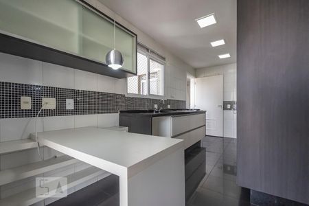 Apartamento à venda com 150m², 4 quartos e 2 vagas Apartamento à venda com 150m², 4 quartos e 2 vagasCozinha