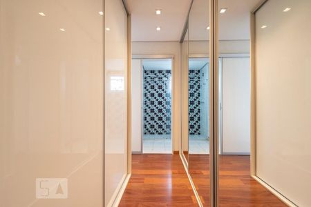 Apartamento à venda com 150m², 4 quartos e 2 vagas Apartamento à venda com 150m², 4 quartos e 2 vagasSuíte 1