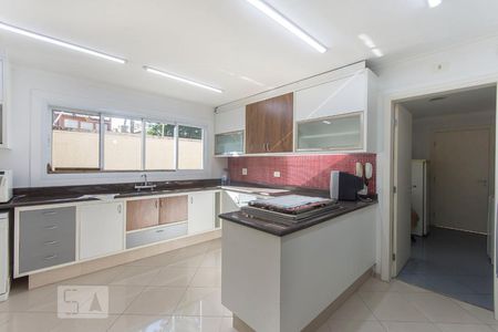 Casa à venda com 258m², 4 quartos e 3 vagas Casa à venda com 258m², 4 quartos e 3 vagasCozinha