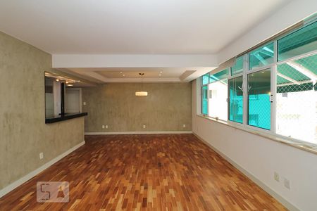 Sala. de apartamento à venda com 4 quartos, 156m² em Copacabana, Rio de Janeiro