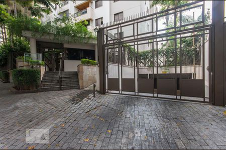 Apartamento para alugar com 105m², 3 quartos e 2 vagasFachada Externa