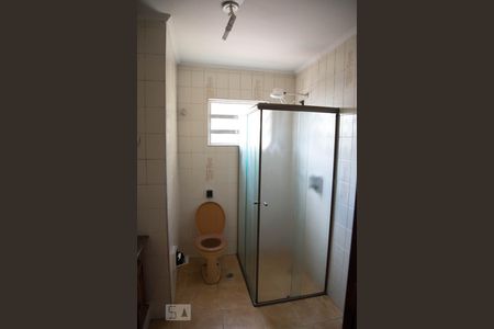 Banheiro 2 de casa à venda com 4 quartos, 252m² em Vila Picinin, São Paulo