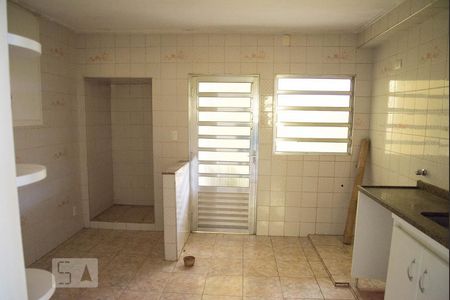 Casa à venda com 252m², 4 quartos e 4 vagasCozinha 