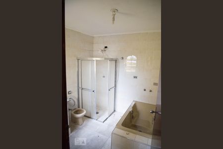 Casa à venda com 252m², 4 quartos e 4 vagasBanheiro 1 