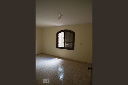 Quarto 3 de casa à venda com 4 quartos, 252m² em Vila Picinin, São Paulo