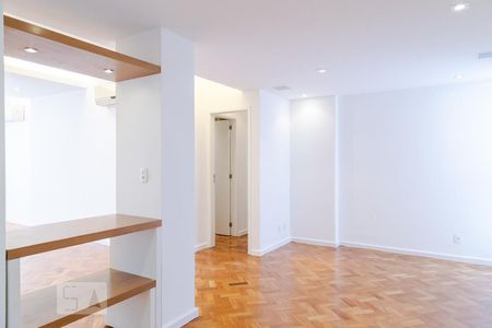 Sala de apartamento para alugar com 4 quartos, 183m² em Laranjeiras, Rio de Janeiro