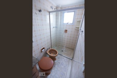 Banheiro Suíte 1 de apartamento para alugar com 3 quartos, 121m² em Água Branca, São Paulo
