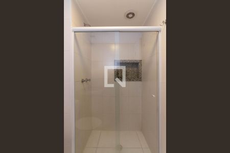 Apartamento para alugar com 68m², 2 quartos e 1 vaga Apartamento para alugar com 68m², 2 quartos e 1 vagaBanheiro da Suíte