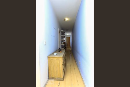 Corredor de casa à venda com 4 quartos, 190m² em Sumaré, São Paulo