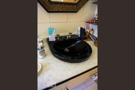 Casa à venda com 190m², 4 quartos e 2 vagasBanheiro da Suite 3