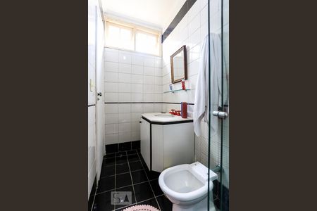 Casa à venda com 190m², 4 quartos e 2 vagasBanheiro da Suite 1