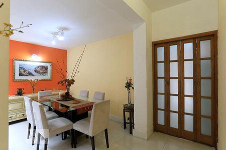 Sala de Jantar de casa à venda com 4 quartos, 190m² em Sumaré, São Paulo