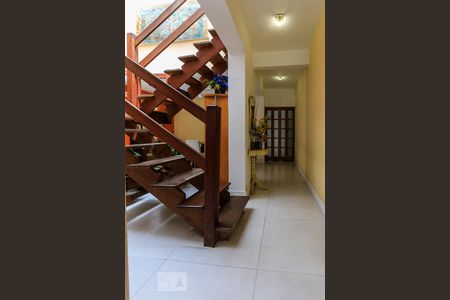 Corredor  de casa à venda com 4 quartos, 190m² em Sumaré, São Paulo