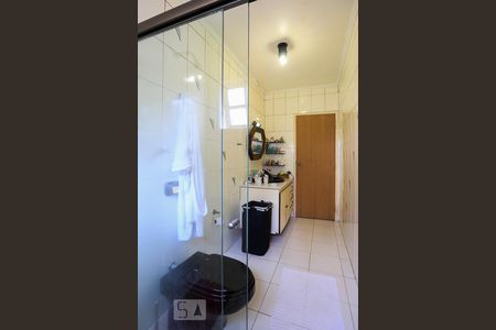 Casa à venda com 190m², 4 quartos e 2 vagasBanheiro da Suite 3