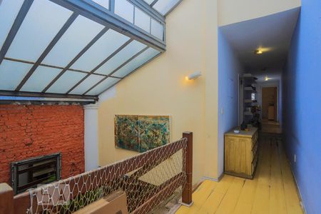 Casa à venda com 190m², 4 quartos e 2 vagasCorredor 