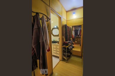 Casa à venda com 190m², 4 quartos e 2 vagasCloset da Suite 3