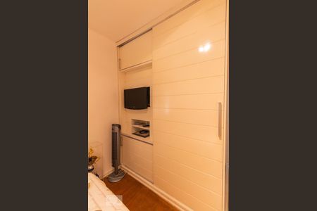 Quarto 1 de casa para alugar com 5 quartos, 200m² em Brooklin Paulista, São Paulo