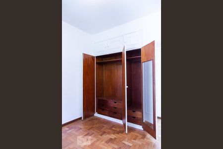 Apartamento à venda com 102m², 3 quartos e 2 vagasQuarto 2