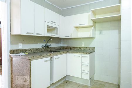 Apartamento à venda com 102m², 3 quartos e 2 vagasCozinha