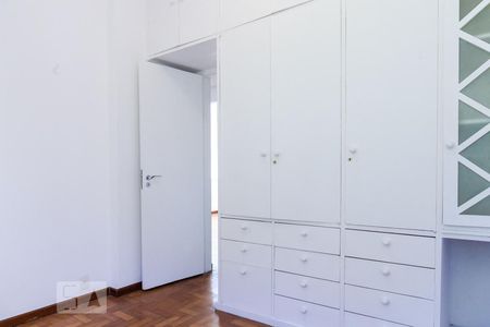 Apartamento à venda com 102m², 3 quartos e 2 vagasQuarto 3