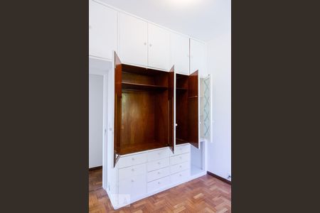 Apartamento à venda com 102m², 3 quartos e 2 vagasQuarto 3