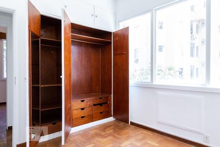 Apartamento à venda com 102m², 3 quartos e 2 vagasQuarto - Suíte