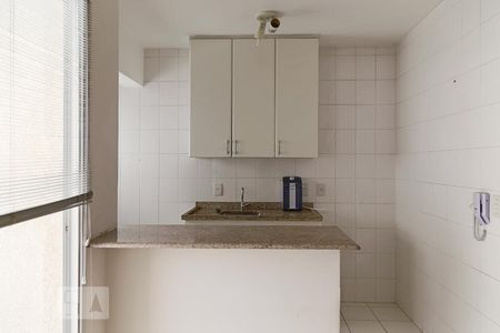 Cozinha de apartamento para alugar com 1 quarto, 50m² em Consolação, São Paulo