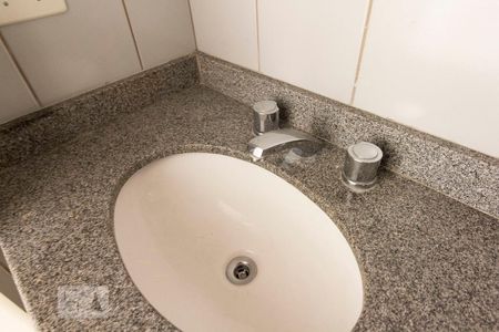 Detalhe banheiro  de apartamento para alugar com 2 quartos, 70m² em Alto da Mooca, São Paulo