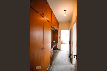 Casa para alugar com 400m², 4 quartos e 2 vagas Casa para alugar com 400m², 4 quartos e 2 vagasSuíte