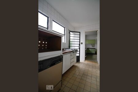 Casa para alugar com 400m², 4 quartos e 2 vagas Casa para alugar com 400m², 4 quartos e 2 vagasÁrea de Serviço