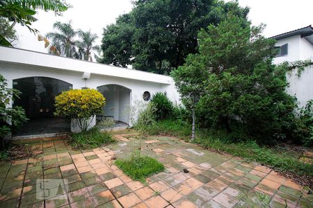 Casa para alugar com 400m², 4 quartos e 2 vagas Casa para alugar com 400m², 4 quartos e 2 vagasQuintal