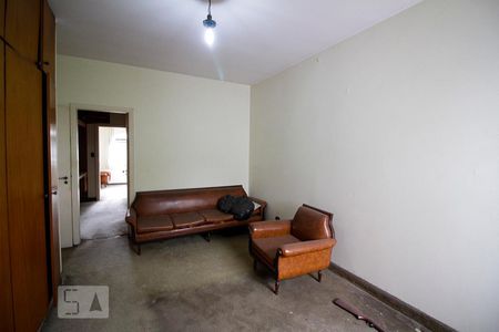 Casa para alugar com 400m², 4 quartos e 2 vagas Casa para alugar com 400m², 4 quartos e 2 vagasSuíte