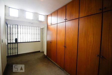 Casa para alugar com 400m², 4 quartos e 2 vagas Casa para alugar com 400m², 4 quartos e 2 vagasSala 2° andar