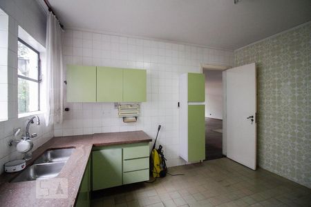 Casa para alugar com 400m², 4 quartos e 2 vagas Casa para alugar com 400m², 4 quartos e 2 vagasCozinha