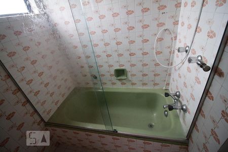 Casa para alugar com 400m², 4 quartos e 2 vagas Casa para alugar com 400m², 4 quartos e 2 vagasBanheiro da Suíte