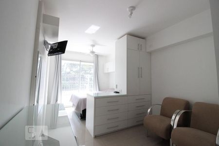 Quarto/Sala de kitnet/studio à venda com 1 quarto, 28m² em Santana, São Paulo